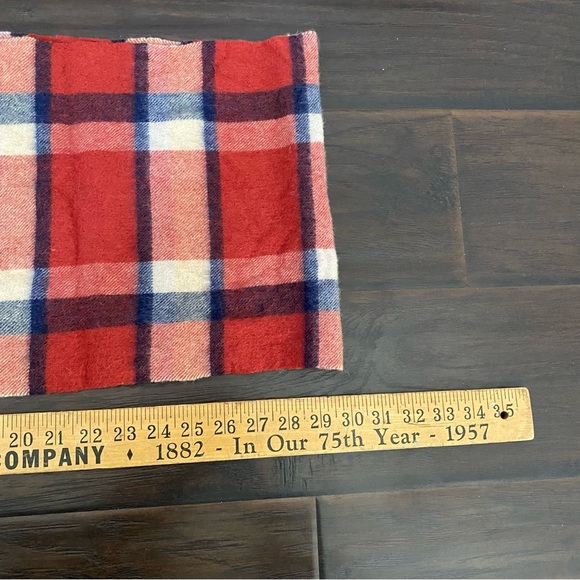 UGG Quality Tex Woolmark Australia Merino Wool Multicolor Check Pattern Scarf - Picture 4 of 5